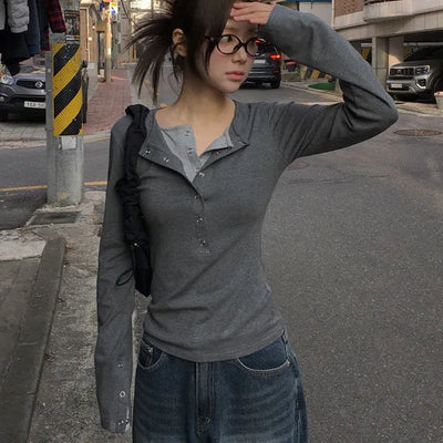 Double layered snap long sleeved T shirt