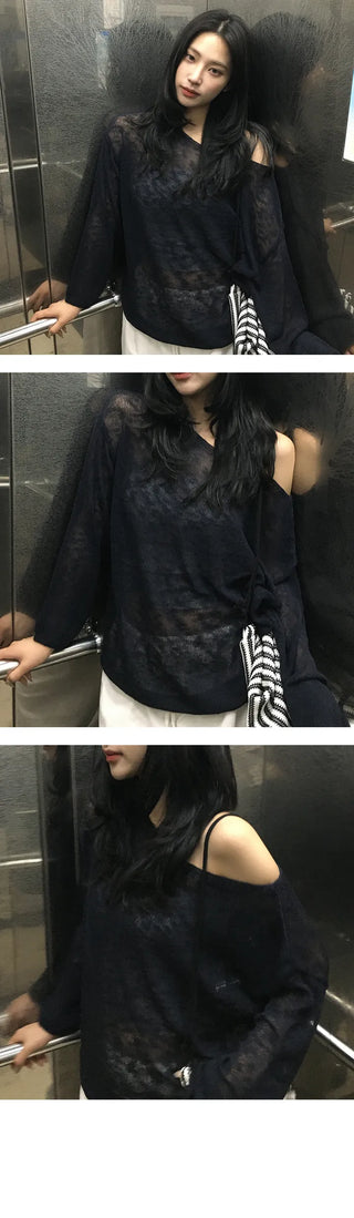 Lip Neck Boucle Loose Fit Knit