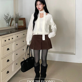 Wellow Corduroy Pleated Skirt