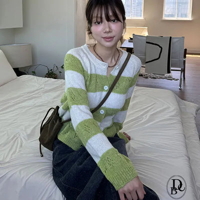 Dangara Heart Punching Color Cardigan