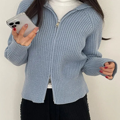 Two Way Hooded Golji Crop Knit Zip Up