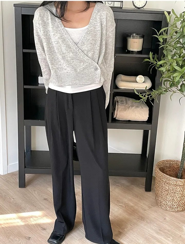 Two pin tuck wide long slacks