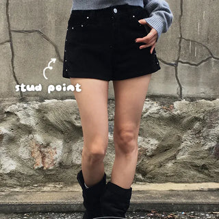 Heating Corduroy Studded Shorts
