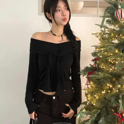 Ribbon Off-Shoulder Long Sleeve T-shirt