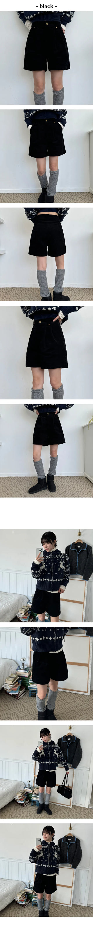 Corduroy two pin tuck golden shorts