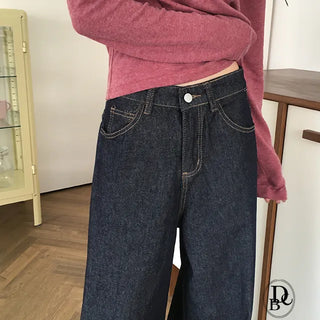 Has Wide Raw Jeans Pants