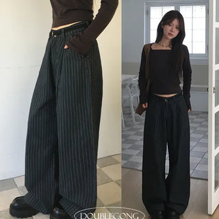 Cloth pintuck striped pants