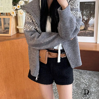 Drang Pogle Boucle Shorts