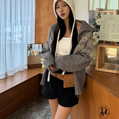 Drang Pogle Boucle Shorts