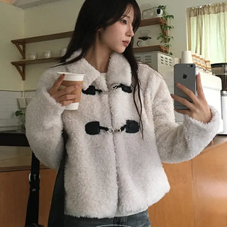 Tomo Buckle Tteokbokki Short Fur Jacket