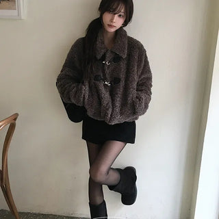 Tomo Buckle Tteokbokki Short Fur Jacket