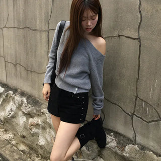 Ike Loose One Off Shoulder Knit