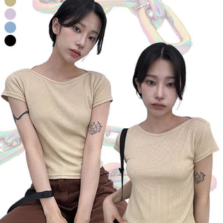 Log Lip Neck Crop Golji Short Sleeve T Shirt
