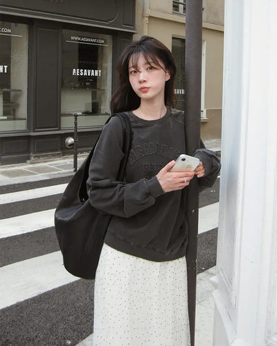 Pigment-washed sweatshirt