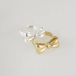 Matte Ribbon Ring