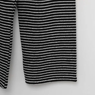 Striped elastic waist half-pants