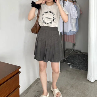 Round lettering T-shirt