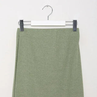 Simple knit skirt