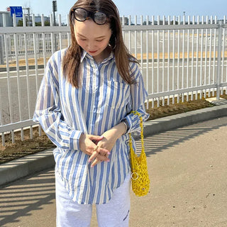 Striped loose shirt