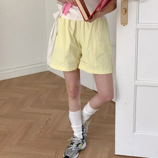 Elastic waistband shorts