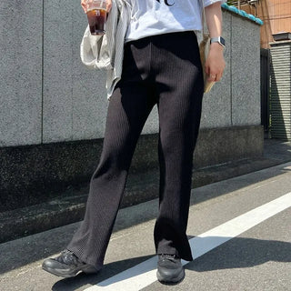 Pleated semi-bootcut pants