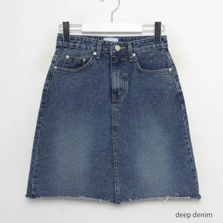Basic denim skirt