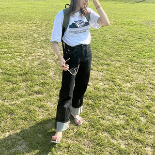 Rolled-up denim pants