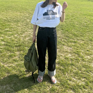 Rolled-up denim pants