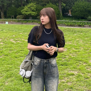 Puff-sleeve round knit