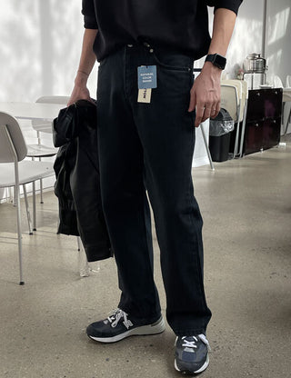 (Black) Natural Regular Fit Denim Pants (black color)