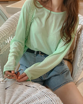 Colored long-sleeved T-shirt