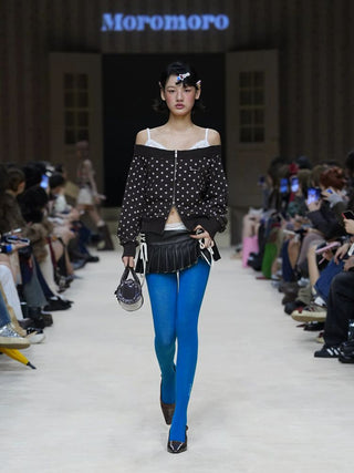 [Moromoro2] Distressed Star Print Off-Shoulder  Sweatshirt