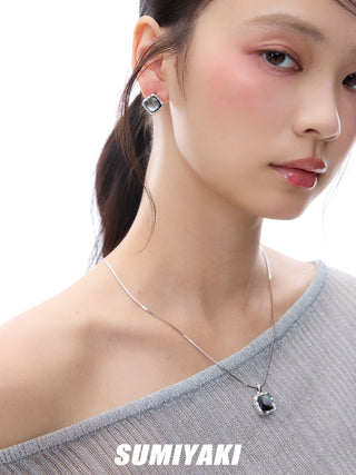 cat eye earrings