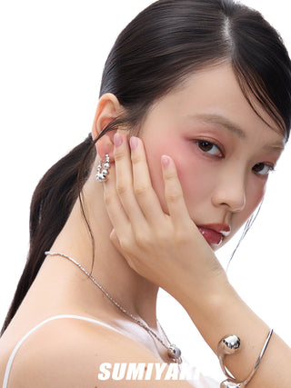 pearl stud earrings