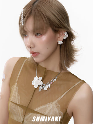 sakura tassel collar