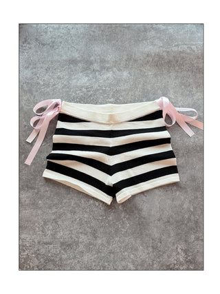 [EATMEPLZ] bow knit shorts