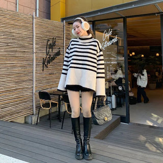 Turtleneck Slit Knit