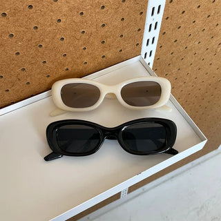 Simple oval sunglasses
