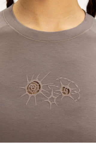 [Monterest] Cutout Embroidery Slim Fit Crop Tee