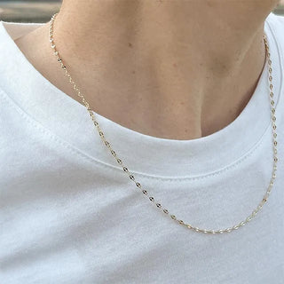 light simple neckless