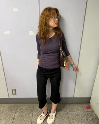 V-neck slim T-shirt