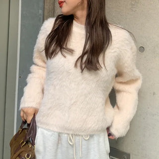Angora style round knit