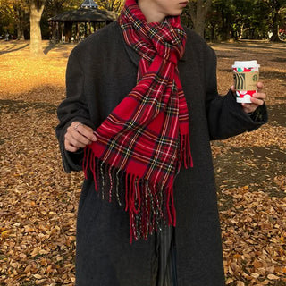 Checkered pattern muffler