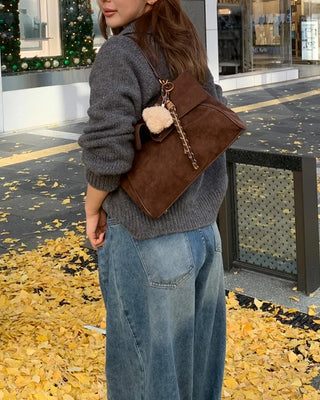 Button-collar long-sleeved knit