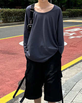 U-neck long-sleeved T-shirt
