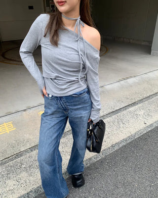 Scarf and off-shoulder T-shirt set