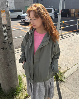Hooded windbreaker