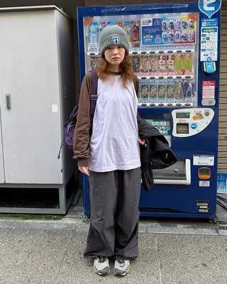 Loose-fit raglan sweatshirt
