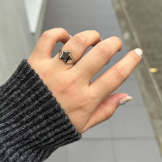 Star Fashion Ring