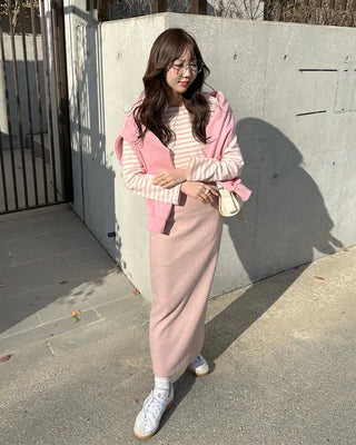 Simple knit skirt